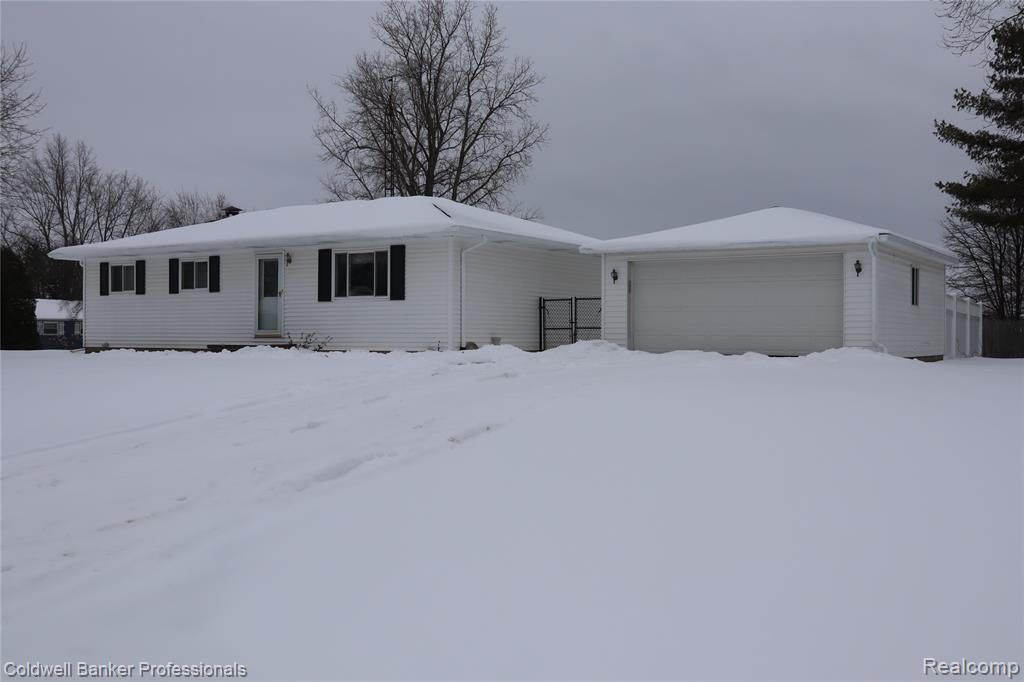 1279 Westbrooke Drive, Lapeer, MI 48446 — Photo 2