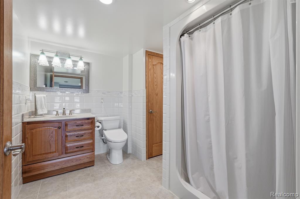7477 Ore Knob Drive, Fenton, MI 48430 — Photo 38