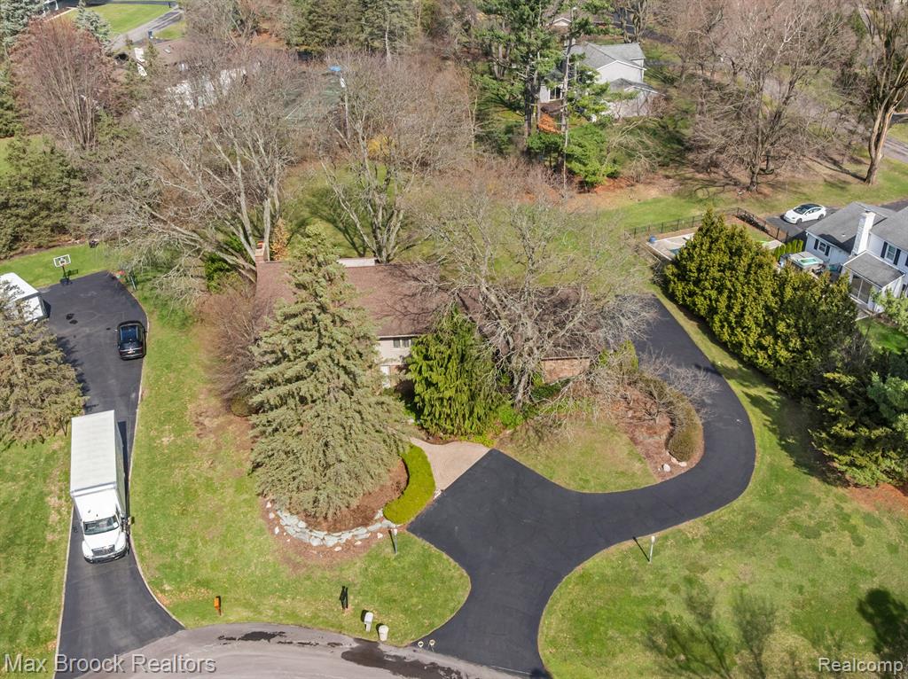 4838 KEW Court, Bloomfield Hills, MI 48301 — Photo 45