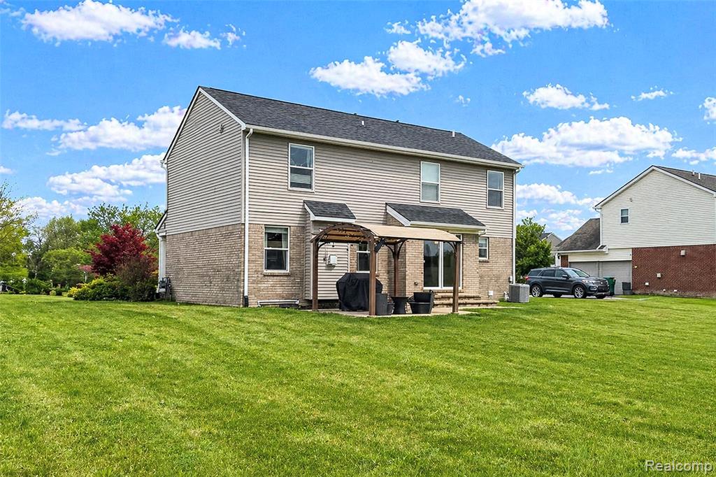 6871 Chandler Drive, Belleville, MI 48111 — Photo 40