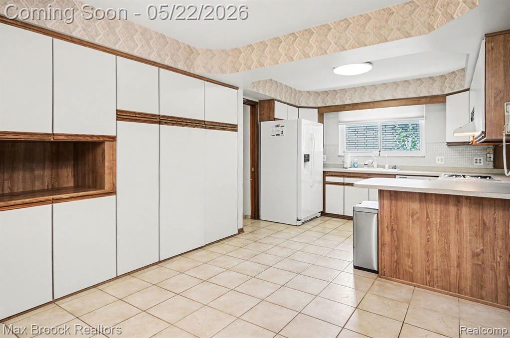 28829 Flanders Avenue, Warren, MI 48088 — Photo 5