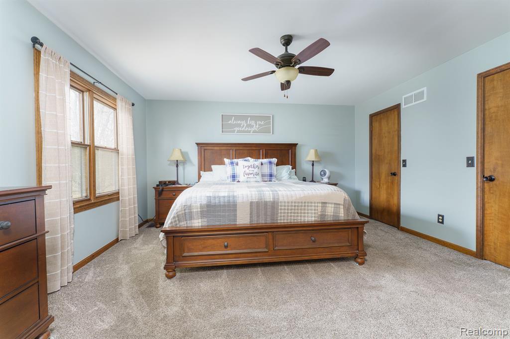 6300 VICTORIA Court, Fenton, MI 48430 — Photo 22