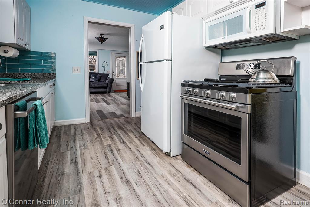 7271 Lakewood Road, Lexington, MI 48450 — Photo 10