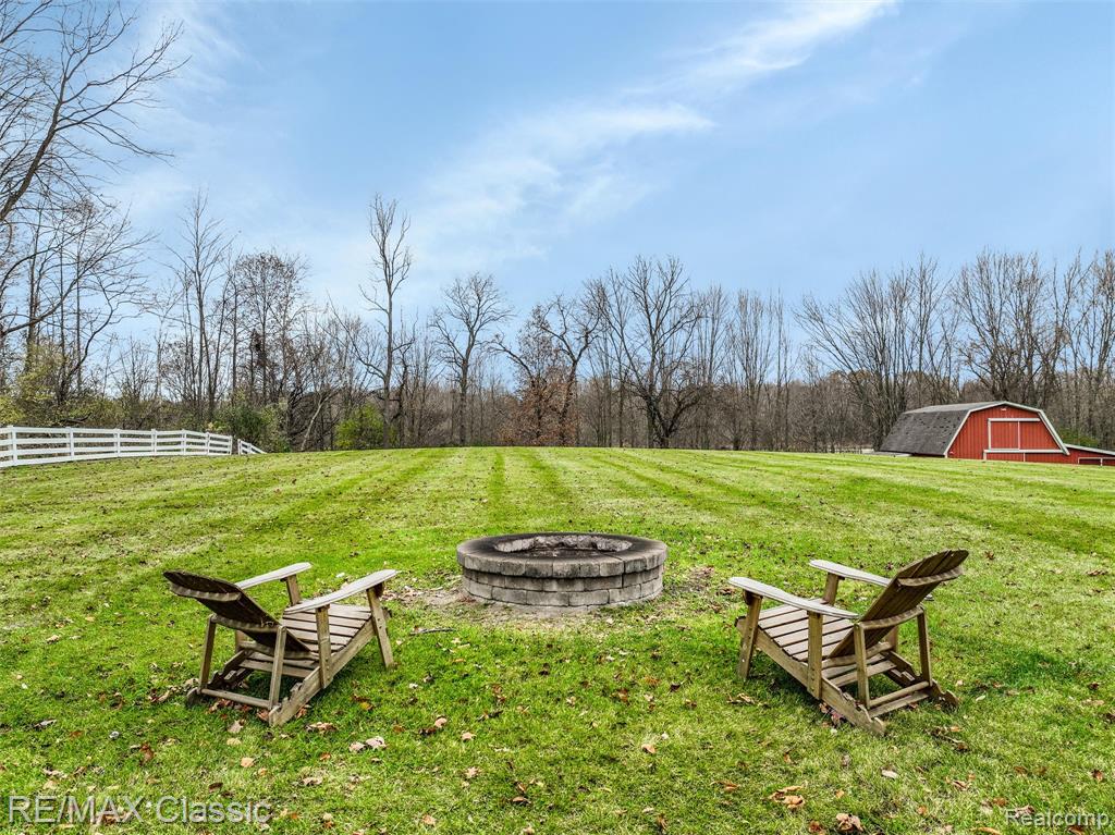 8173 Earhart Road, South Lyon, MI 48178 — Photo 75