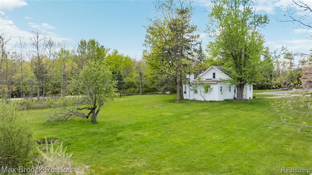 4769 Halsted Road, West Bloomfield, MI 48323 — Photo 10
