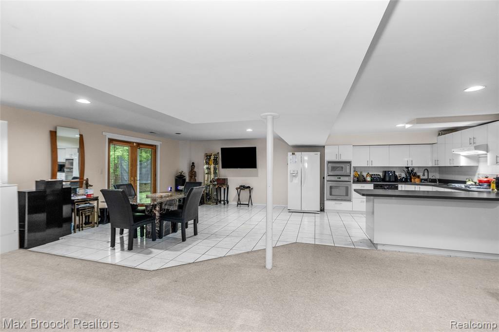 5199 Shenandoah Court, West Bloomfield, MI 48323 — Photo 56