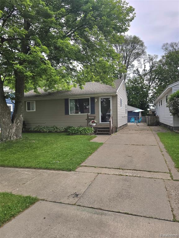 8225 Oak Street, Taylor, MI 48180 — Photo 2
