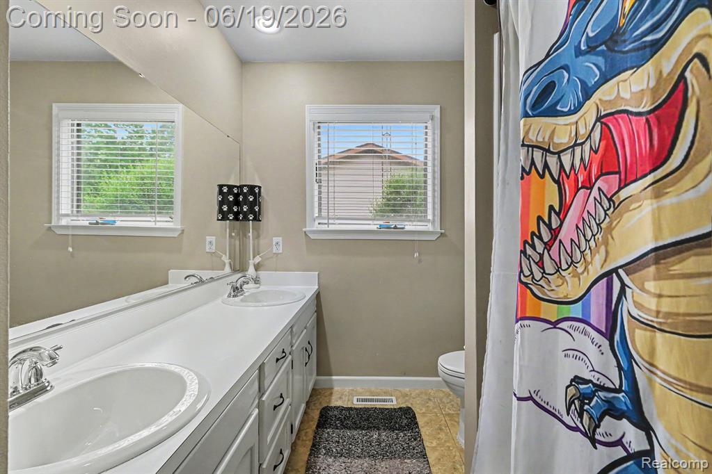 4071 S Elms Road, Swartz Creek, MI 48473 — Photo 17