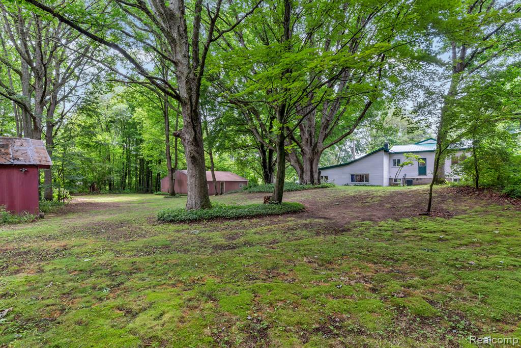 8188 BIRCH RUN Road, Millington, MI 48746 — Photo 32