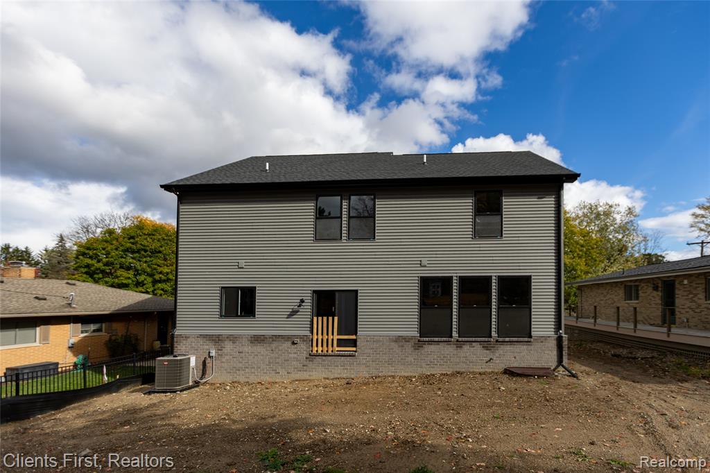 924 Carrington Drive, Northville, MI 48167 — Photo 4