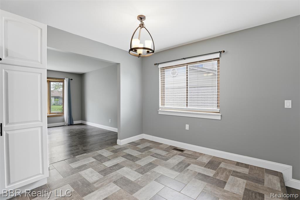 4680 Forest Lane, Trenton, MI 48183 — Photo 8