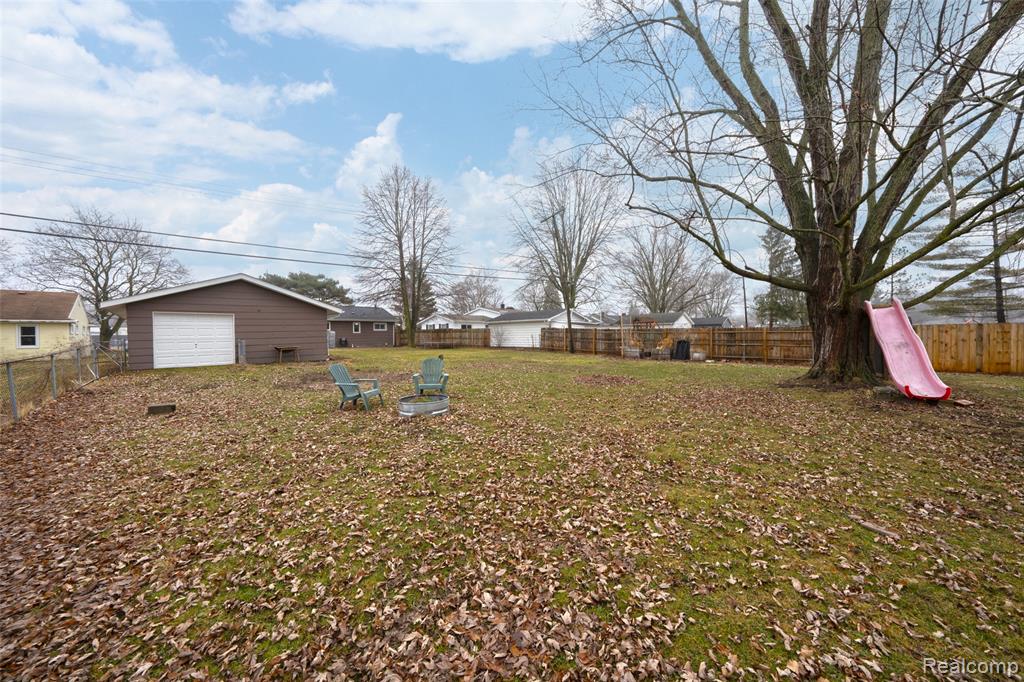 2138 Gratiot Boulevard, Marysville, MI 48040 — Photo 3