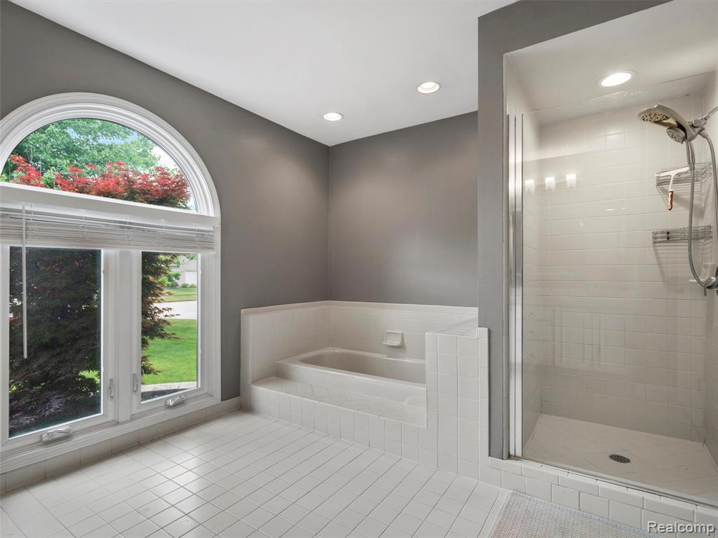 50308 Hillside Drive, Macomb, MI 48044 — Photo 24