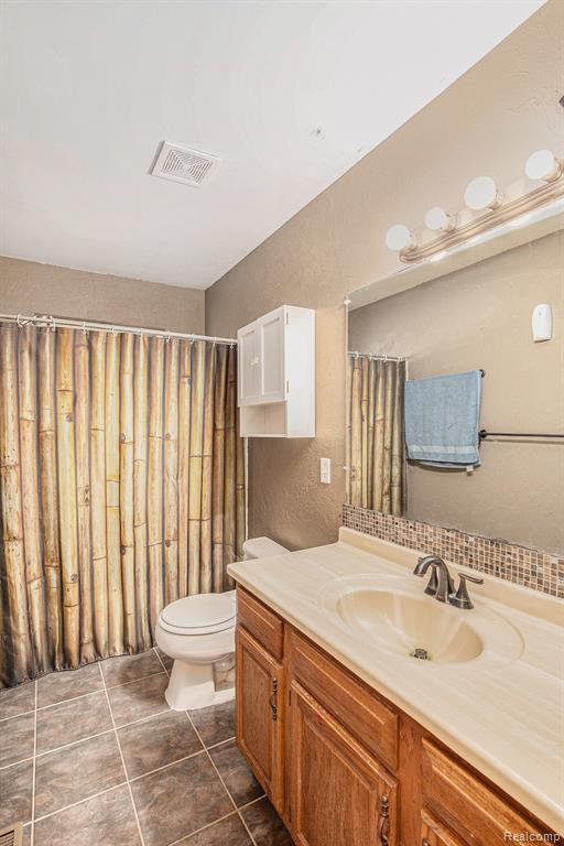 5877 Southwood Street, North Branch, MI 48461 — Photo 8