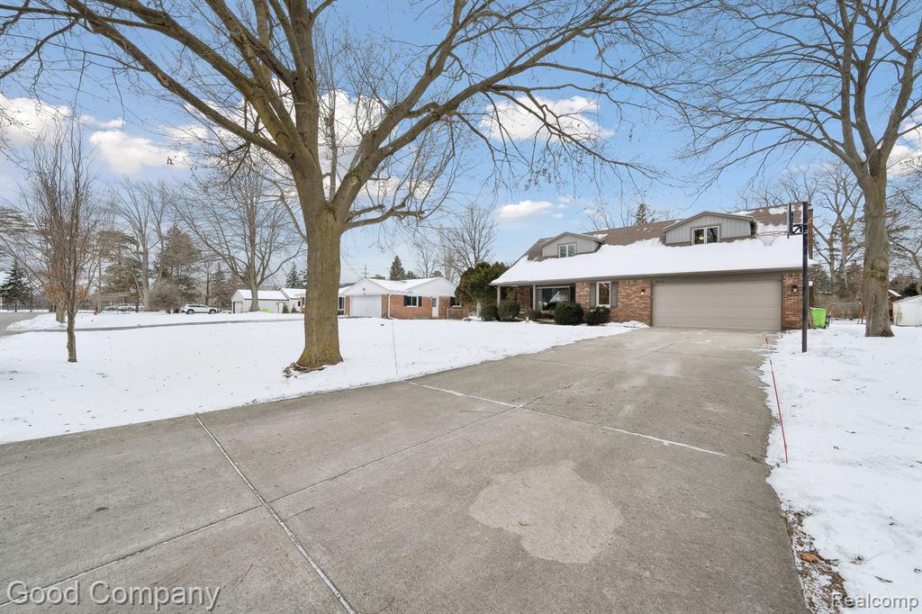 3370 INDIANDALE Drive, Orchard Lake Village, MI 48324 — Photo 6