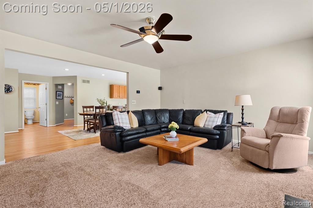 1861 Twin Sun Circle, Walled Lake, MI 48390 — Photo 45