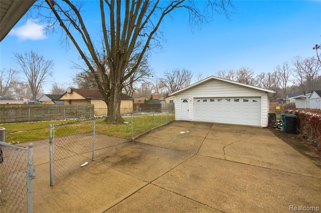 9191 Redbud Avenue, Plymouth, MI 48170 — Photo 35