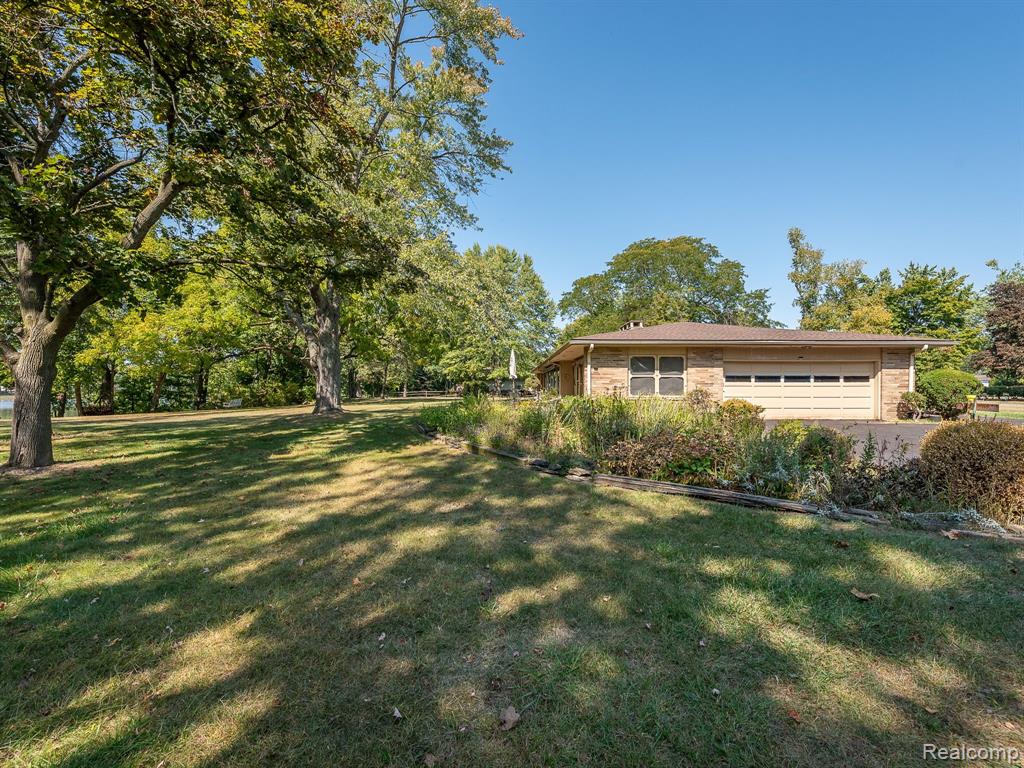 915 RED MILL Drive, Tecumseh, MI 49286 — Photo 42