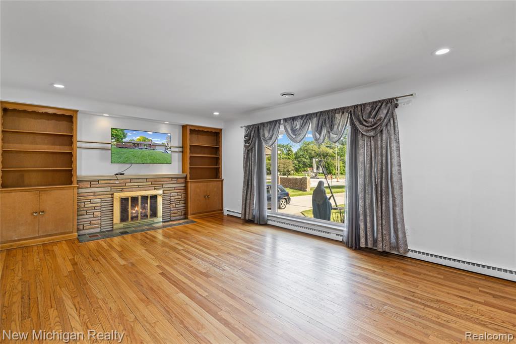 8359 Chicago Road, Warren, MI 48093 — Photo 6