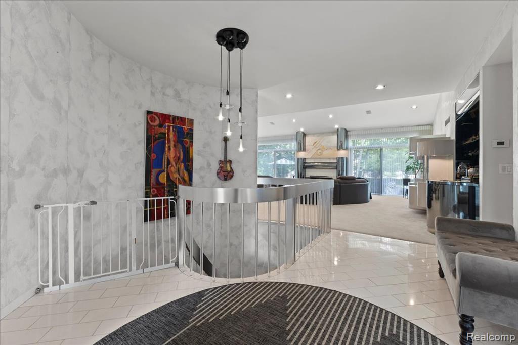 7570 Danbury Circle, West Bloomfield, MI — Photo 9