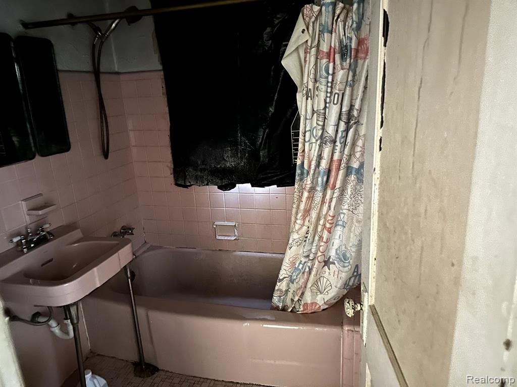 4707 LENOX Street, Detroit, MI 48215 — Photo 8