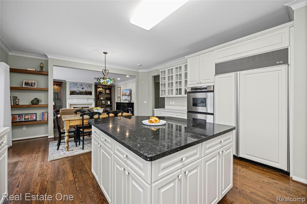 5087 Village Place Court, West Bloomfield, MI — Photo 15