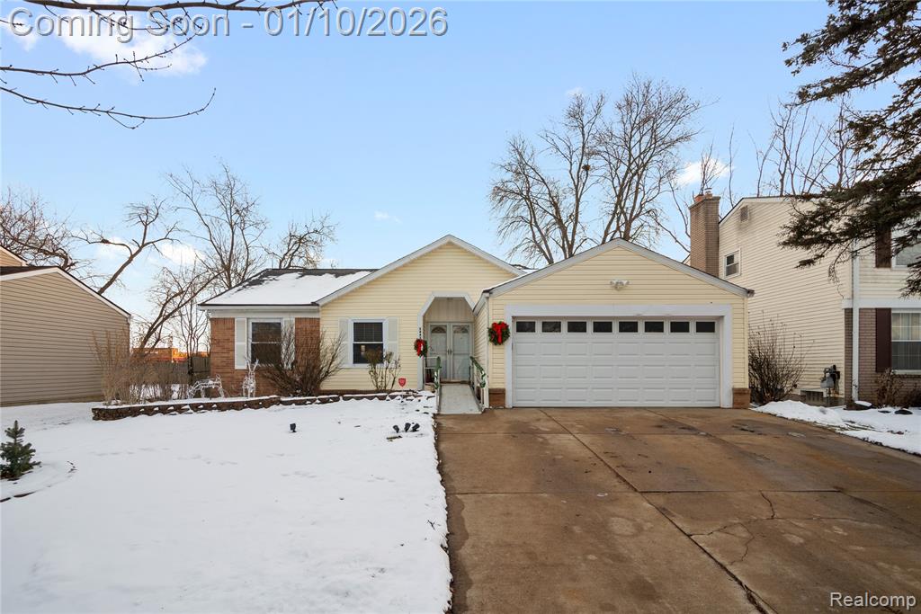 2443 Carriage Way, Ypsilanti, MI 48197 — Photo 33