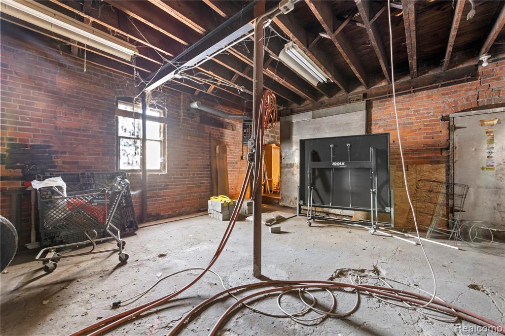 3003 E Grand Boulevard, Detroit, MI 48202 — Photo 36
