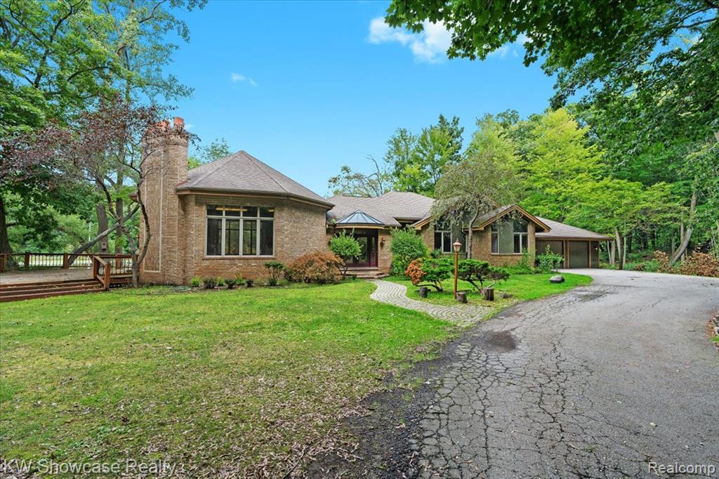 7950 Clement Road, Clarkston, MI — Photo 2