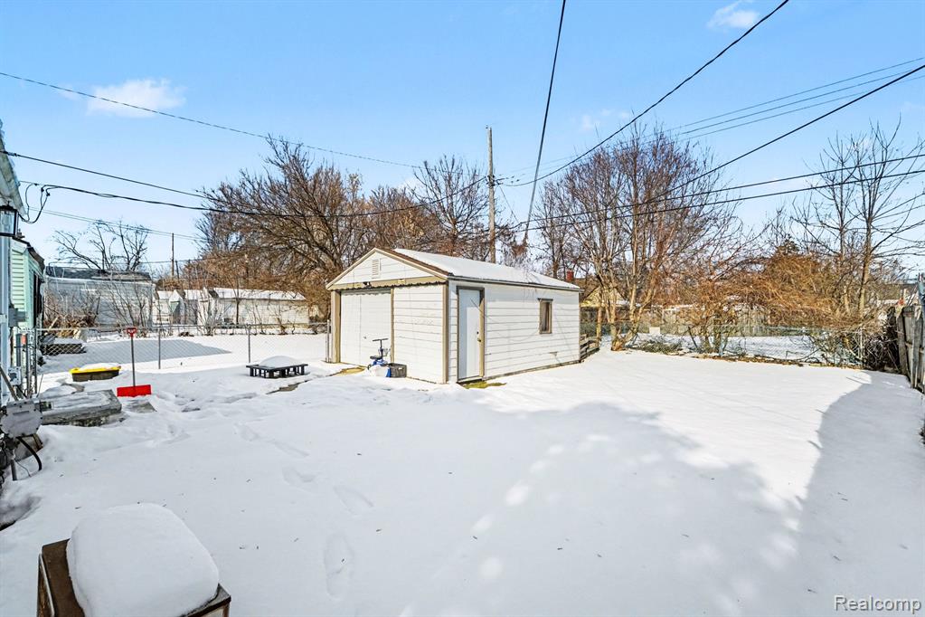 582 Nevada Avenue, Pontiac, MI 48341 — Photo 21
