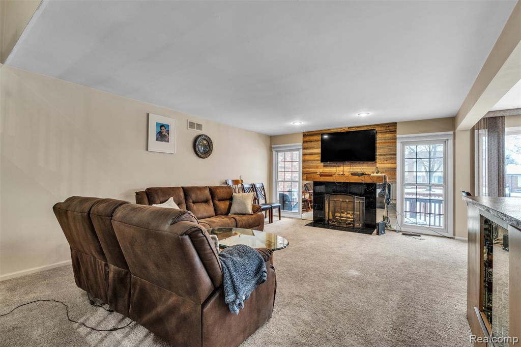 49285 Ashley Court, Shelby Twp, MI 48315 — Photo 10
