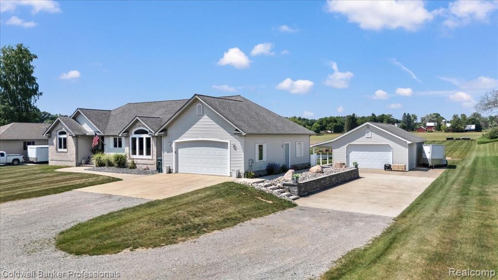 5554 Sandy Lane, Columbiaville, MI 48421 — Photo 9