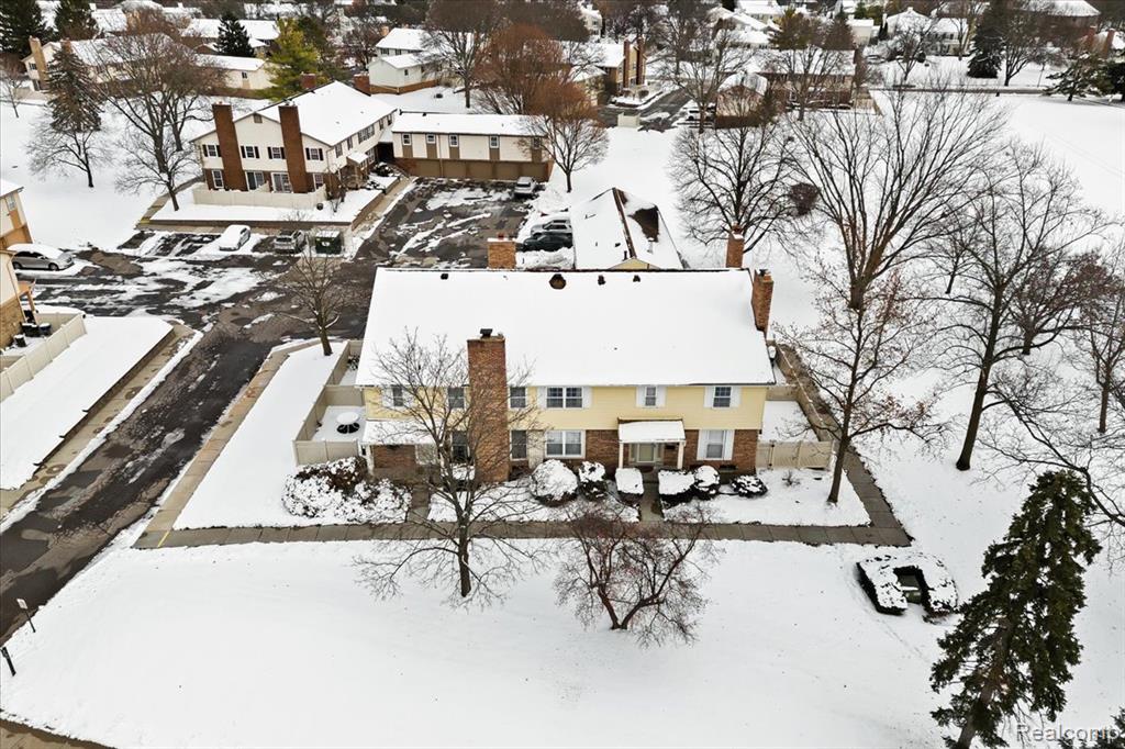 21106 W Glen Haven Circle, Novi, MI 48167 — Photo 32