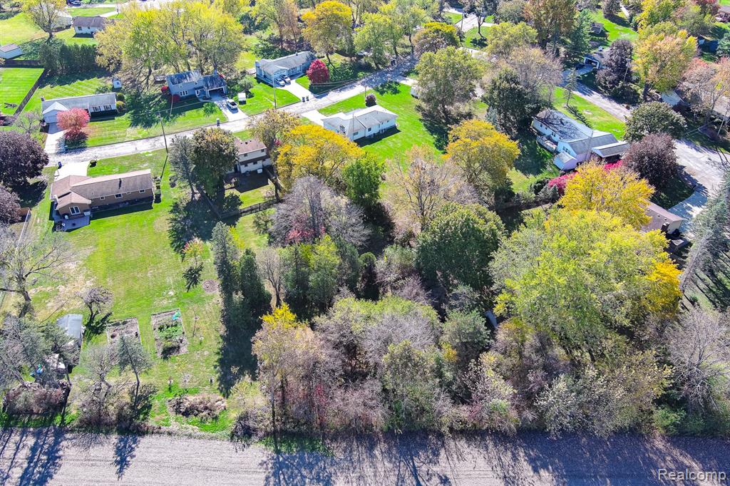 7070 Aldredge Drive, Swartz Creek, MI 48473 — Photo 40