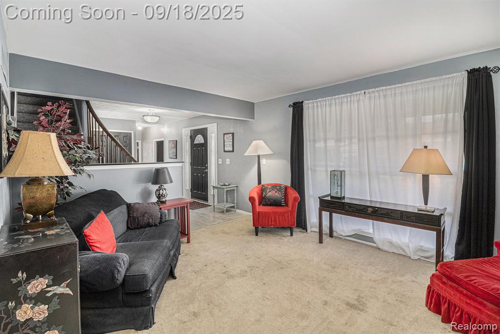 15721 Kristin Lane, Riverview, MI 48193 — Photo 9