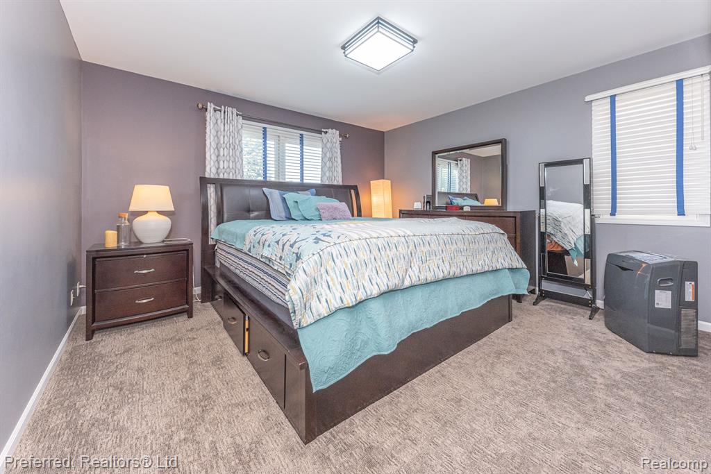 3104 SPRING HOLLOW, Ann Arbor, MI 48105 — Photo 32