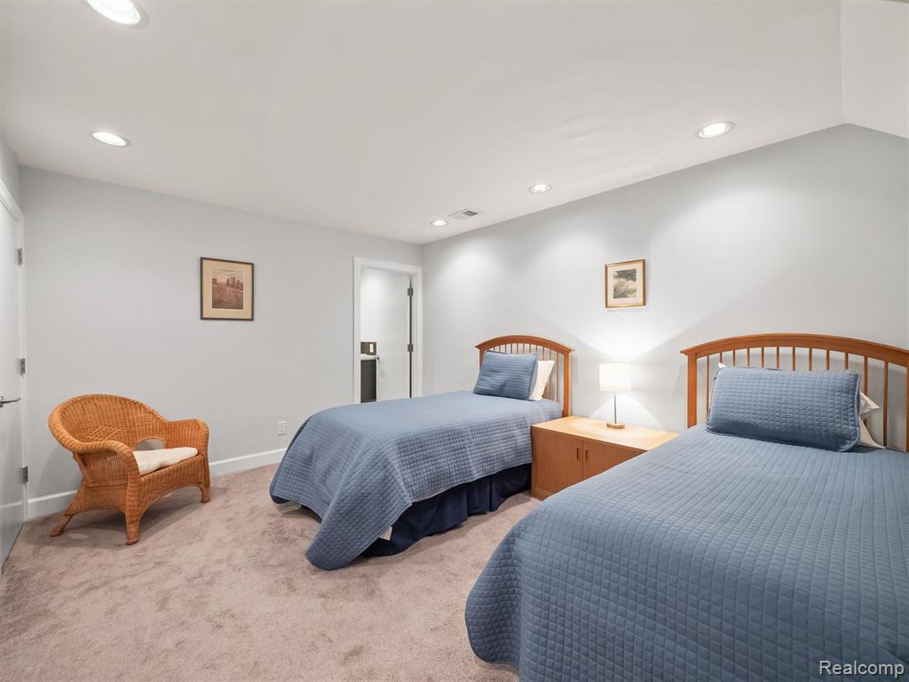 788 S BATES Street, Birmingham, MI 48009 — Photo 44