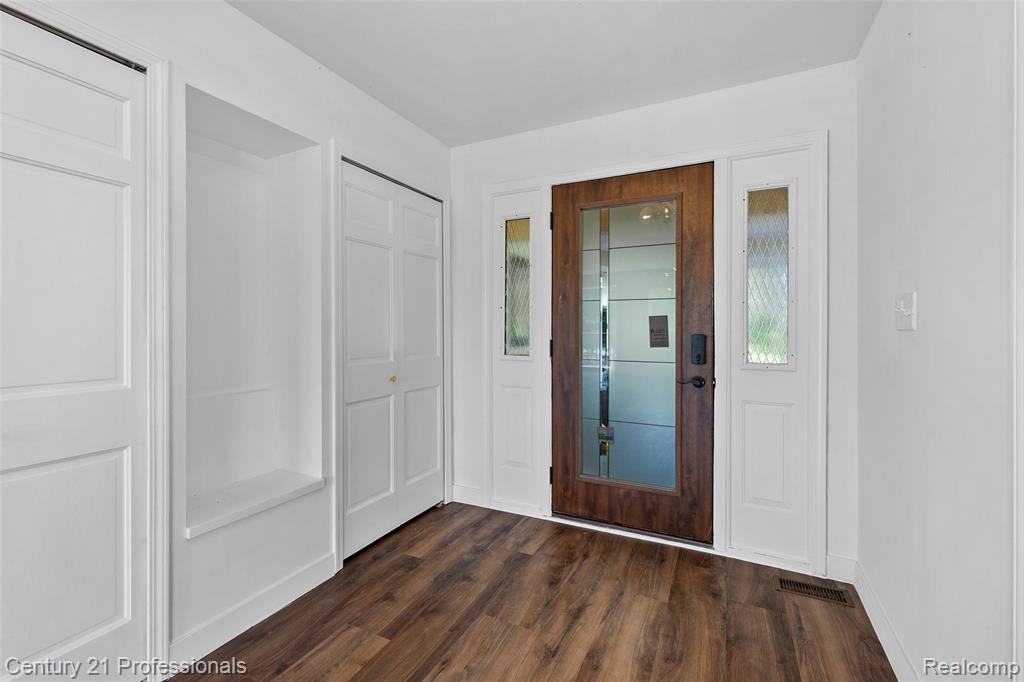 9060 Tindall Road, Davisburg, MI 48350 — Photo 9