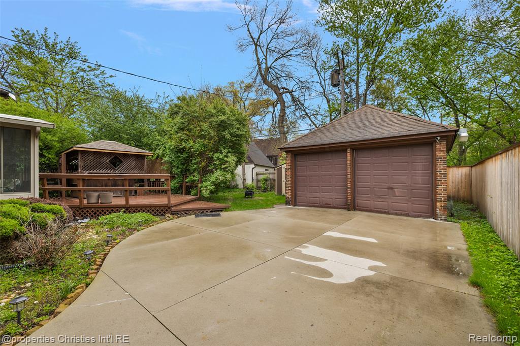 19670 Chesterfield Road, Detroit, MI 48221 — Photo 6