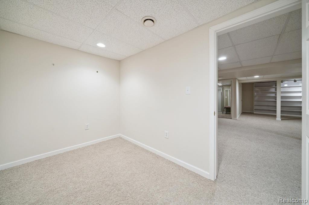 42279 BAYBERRY, Clinton Twp, MI 48038 — Photo 27