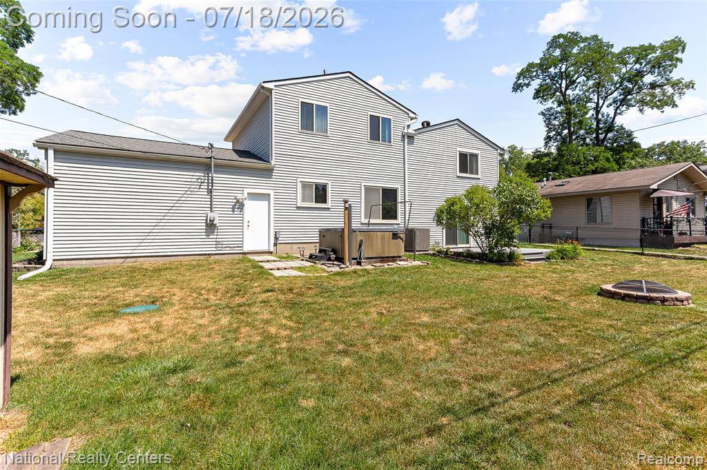 9175 Pennfield Avenue, White Lake, MI — Photo 2