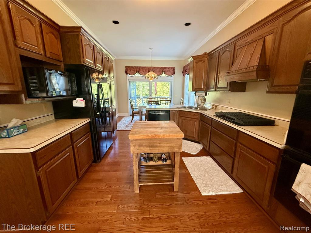 12088 Pinebrook Lane, South Lyon, MI 48178 — Photo 12