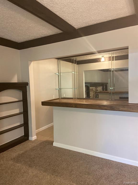 494 ROLLING GREEN Circle S, Rochester Hills, MI 48309 — Photo 4