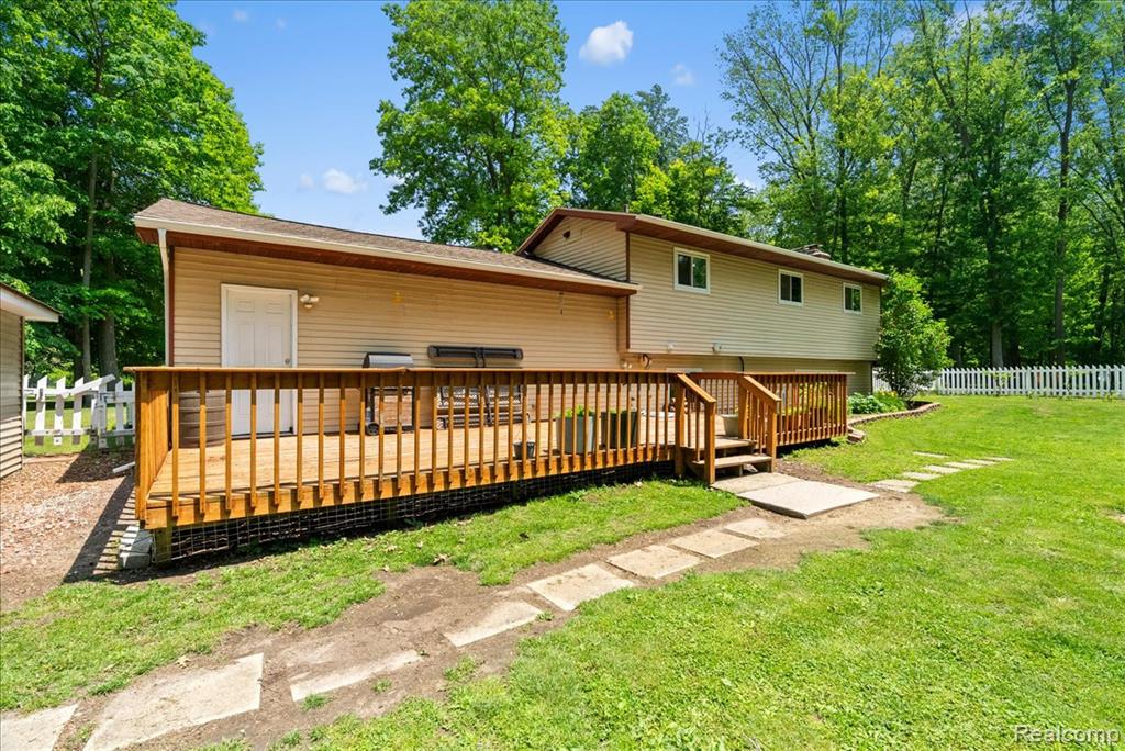 956 Chickasaw Drive, Mason, MI 48854 — Photo 29