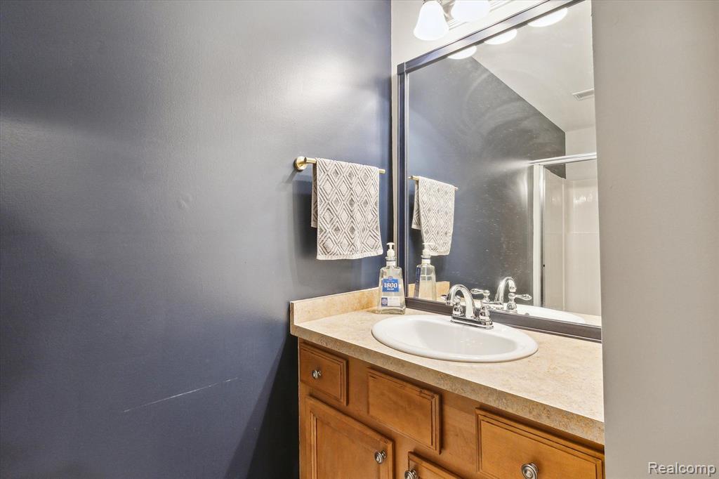 4198 OAK Street, Grand Blanc, MI 48439 — Photo 42