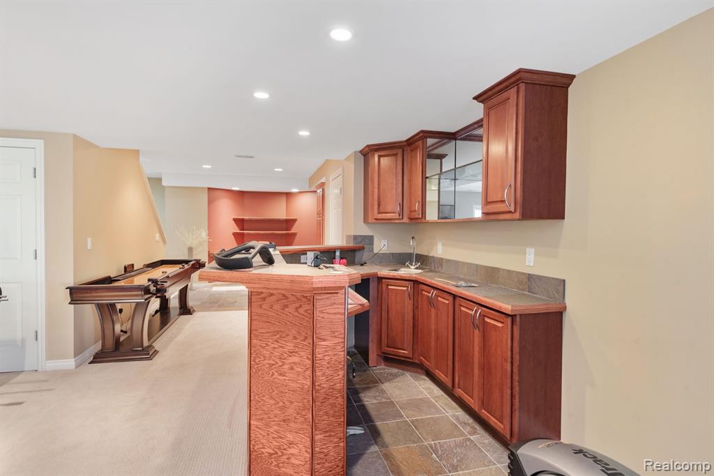 4764 WOODBINE Circle, West Bloomfield, MI 48323 — Photo 21