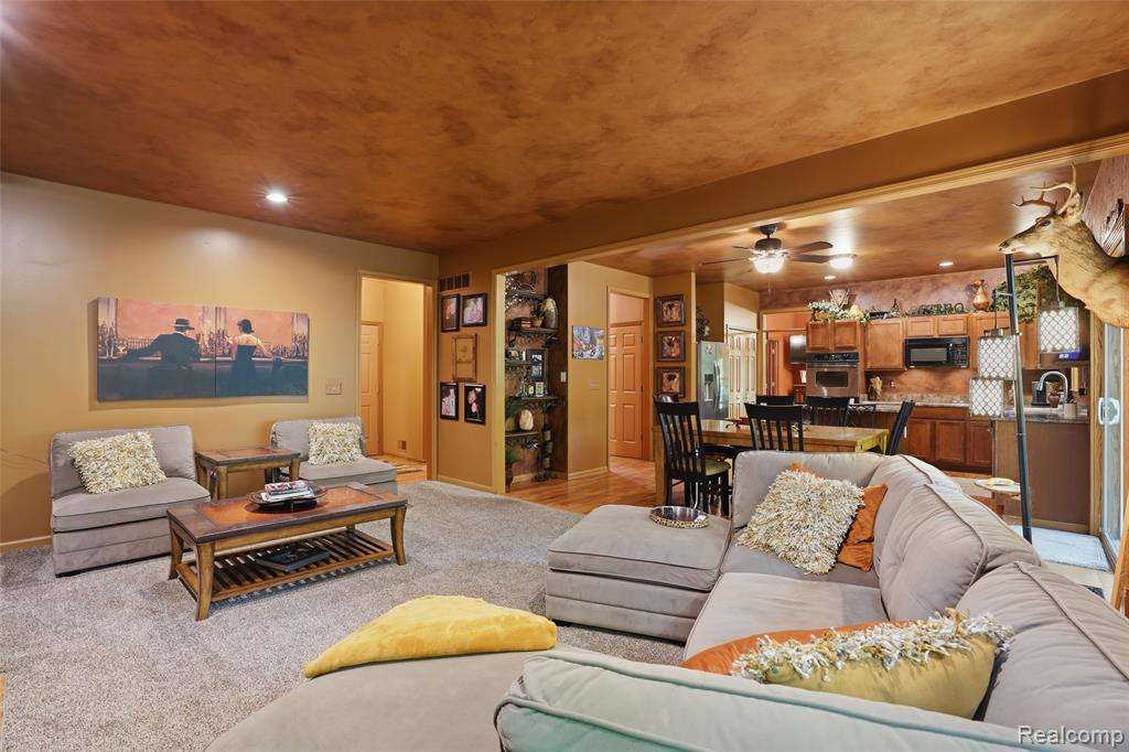 2790 Pine Bluffs Ct., Highland, MI — Photo 29