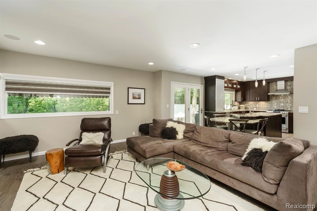 5156 Chestershire Court, West Bloomfield, MI — Photo 12
