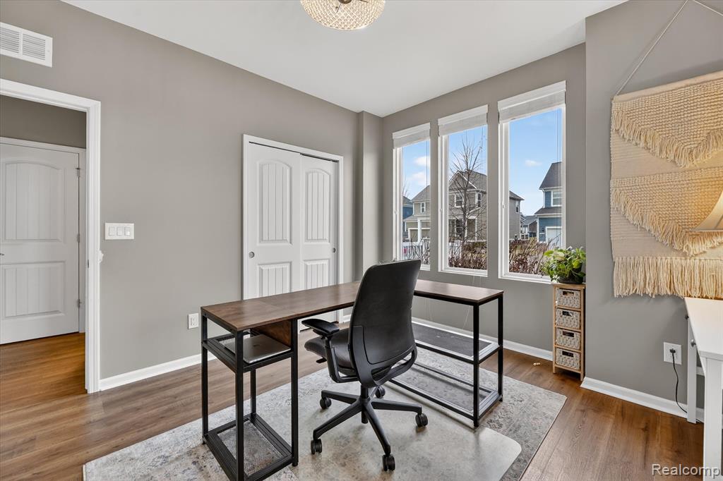 990 Shay Street E, Canton, MI 48188 — Photo 8