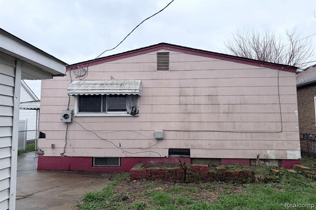 9377 Bessemore Street, Detroit, MI 48213 — Photo 4